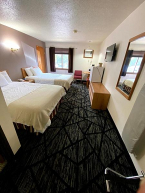 Woodland Inn & Suites